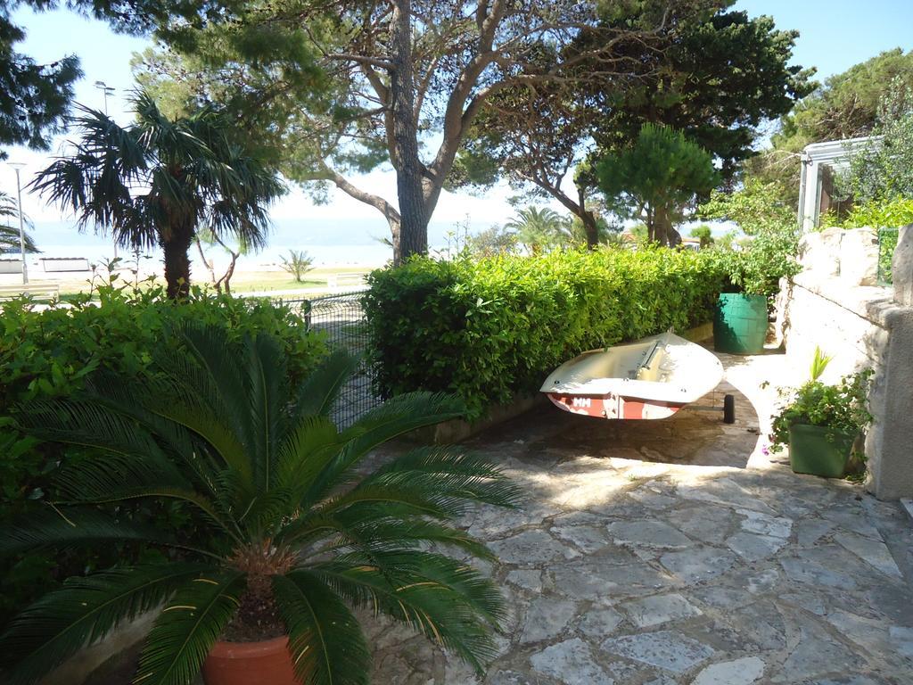 Omis Apartment On The Beach Eksteriør billede
